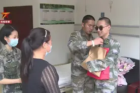 杜富国哭了，这是军人的别样柔情……图片