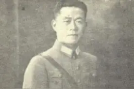 国民党悍将邱清泉，外号“邱疯子”，淮海战役真被粟裕打疯了图片