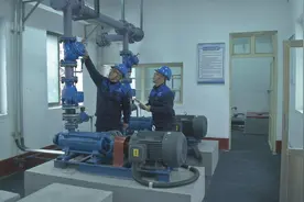“靠天吃水”已成过去 今天起 泰山上可以喝到自来水啦图片