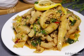 年夜饭第6道凉菜，“柠檬凤爪”做法，酸辣开胃又劲道，喝酒必备图片