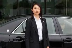 日本首相安倍贴身女保镖，杀人只需0.2秒，却是日本宅男女神图片