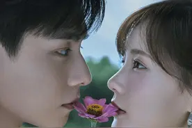 胡一天为爱守候7年，甜系女孩李一桐，CP感十足吗？图片