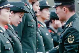 何捷迎“三喜临门”，张馨予晒牵手照表白，见证嫁给爱情的样子图片