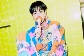 SM还留这么一手！边伯贤solo2专还有一版本，樱桃版中国爱丽必买图片