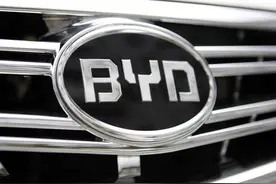 国产车第一梯队间的对比，比亚迪VS吉利，该选谁家的车？图片