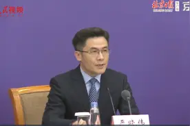 新冠肺炎病人为何肢端发凉，手指发黑坏死？协和医生道出实情图片
