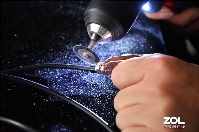 一根线卖398元，电钻暴力拆解后发现贵的原因