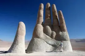 世界“最孤独”的6个村，一个全村不到8个人，出行靠飞机图片