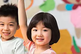 俗语“儿子像娘，金砖砌墙；女儿像老子，反穿皮袄子”什么意思？图片