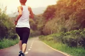 给李咏治病的名医终于出来说真话了图片