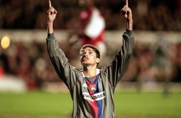 埃德米尔森:世界杯巴西冠军队成员,巴萨"梦二"王朝的中场枢纽