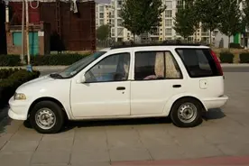 另一个中华汽车——“塑料汽车”的两起两落图片
