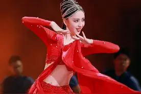 金晨告诉你：爱跳舞的人，气质不会差图片