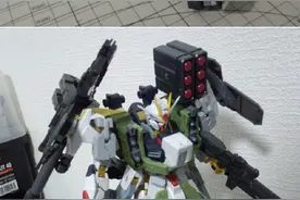 全装备搭载，重装强袭自由高达模型图片