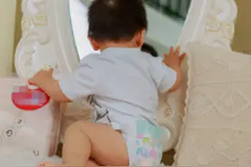 宝宝这个月龄时，就需要给娃戒掉“纸尿裤”了，否则或有3种影响图片