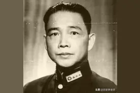 汪精卫儿子回国祭拜父亲，看见父亲的跪像，留下9个字扭头就离开图片