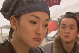 女到中年，靠谁都没用图片