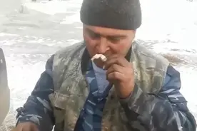 每日科普：俄罗斯人喝酒吃东西之前为什么喜欢闻一下食物？图片