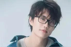 不上综艺、没有热搜、拒绝《我是歌手》，许嵩怎么还没有过气？图片