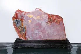 传承华夏精湛技艺 担当时代微刻工匠图片