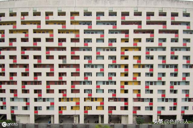 彩色迷宫游戏攻略(航拍重庆彩色立体迷宫居民楼 找不到家怎么办)