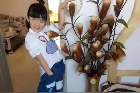 继母涉嫌将12岁女童虐打成植物人，辩称只是“教育式打骂”！女童父亲：希望能依法追责图片