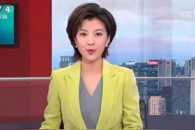 田靖华、崔爽央视崭露头角，播报新闻干练利落，新发型是亮点图片