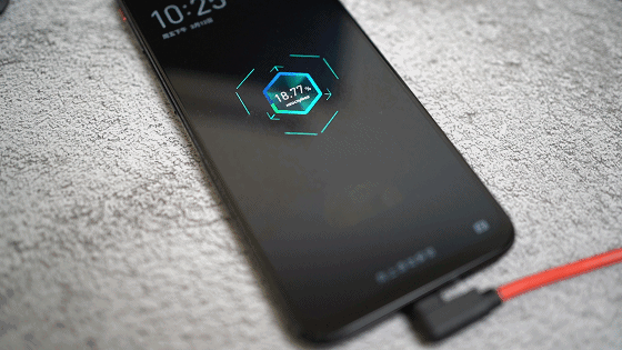 红魔5G暴走开黑，144Hz刷新率爽飞！除了打游戏它还有狠招～