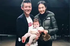 不当华谊老板娘，与陈冠希未婚生女，超模秦舒培到底图什么？图片