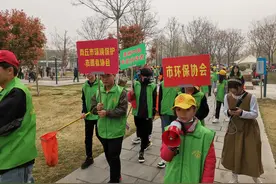 河南商丘：学习党史担使命 环境保护我先行图片