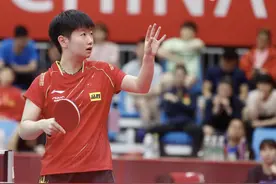 苦战7局！孙颖莎不敌国乒版伊藤，李隼告诫她：心和球必须在一起图片