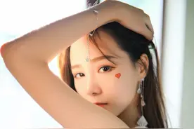 美女壁纸｜超可爱的小姐姐，很阳光，很甜美，好喜欢图片