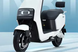 新蕾推出N80电动车，搭载1000W电机，最大时速可达58km/h图片