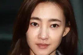 不化妆的女明星，有些很普通，有些也很漂亮，确实很美图片