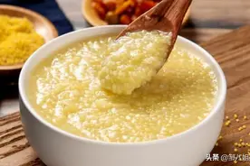 煮小米粥，不要洗了直接下锅煮，多做两步，米油浓厚味道香图片
