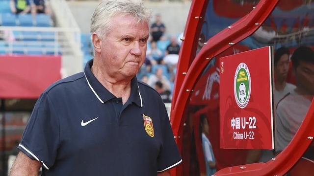 74岁希丁克告退：34年执教生涯荣辱参半，功过两论