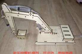 液压挖掘机模型，趣味性爆棚的仿真玩具图片
