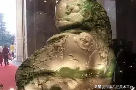 估价18亿！“世界最大翡翠弥勒佛”载入世界纪录！图片