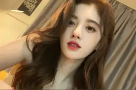 这是鞠婧祎“最真实”的一次！穿“露脐装”走机场，这谁敢模仿？图片