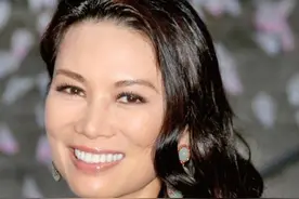 邓文迪：“顶级捞女”的“爬床”史，男人只是通往成功的阶梯图片