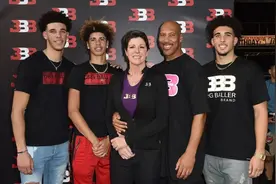 小偷也能打NBA？黄蜂队正式签下“小偷”球员图片
