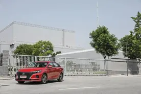 试驾｜颜值当道 长安汽车 逸动PLUS图片