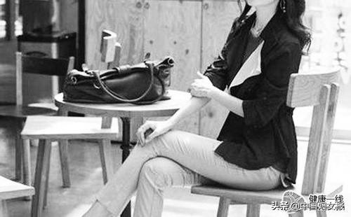 妇女尾骨疼痛是怎么回事（常变换坐姿莫贪寒凉夏季女性需防尾骨痛）