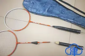 12岁少年打羽毛球致死，谁该为“夺命球拍”负责图片