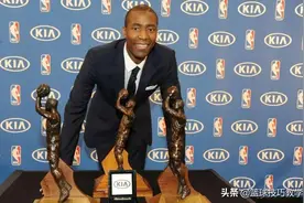 三届NBA最佳第六人，他是我见过NBA里打球最骚的图片