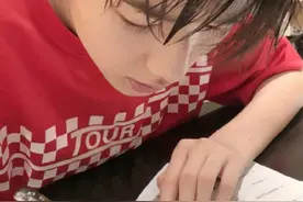 初中男生自认为“很帅”的行为，女生觉得很土气，老师更是不喜欢图片
