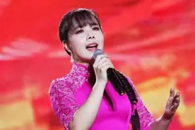从一级演员到家庭少妇，放弃了功名利禄的王二妮，活成了人生赢家图片