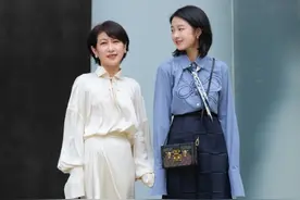 今夏火了一种新裙子，叫“七分裙”，时髦又显高，四五十岁穿好美图片