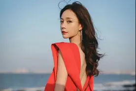 学会这个妆容，才好搭配你新年的100件红衣服图片