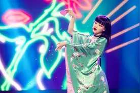 “小作精”黄龄：“作”自己的事情，又没有影响到别人图片